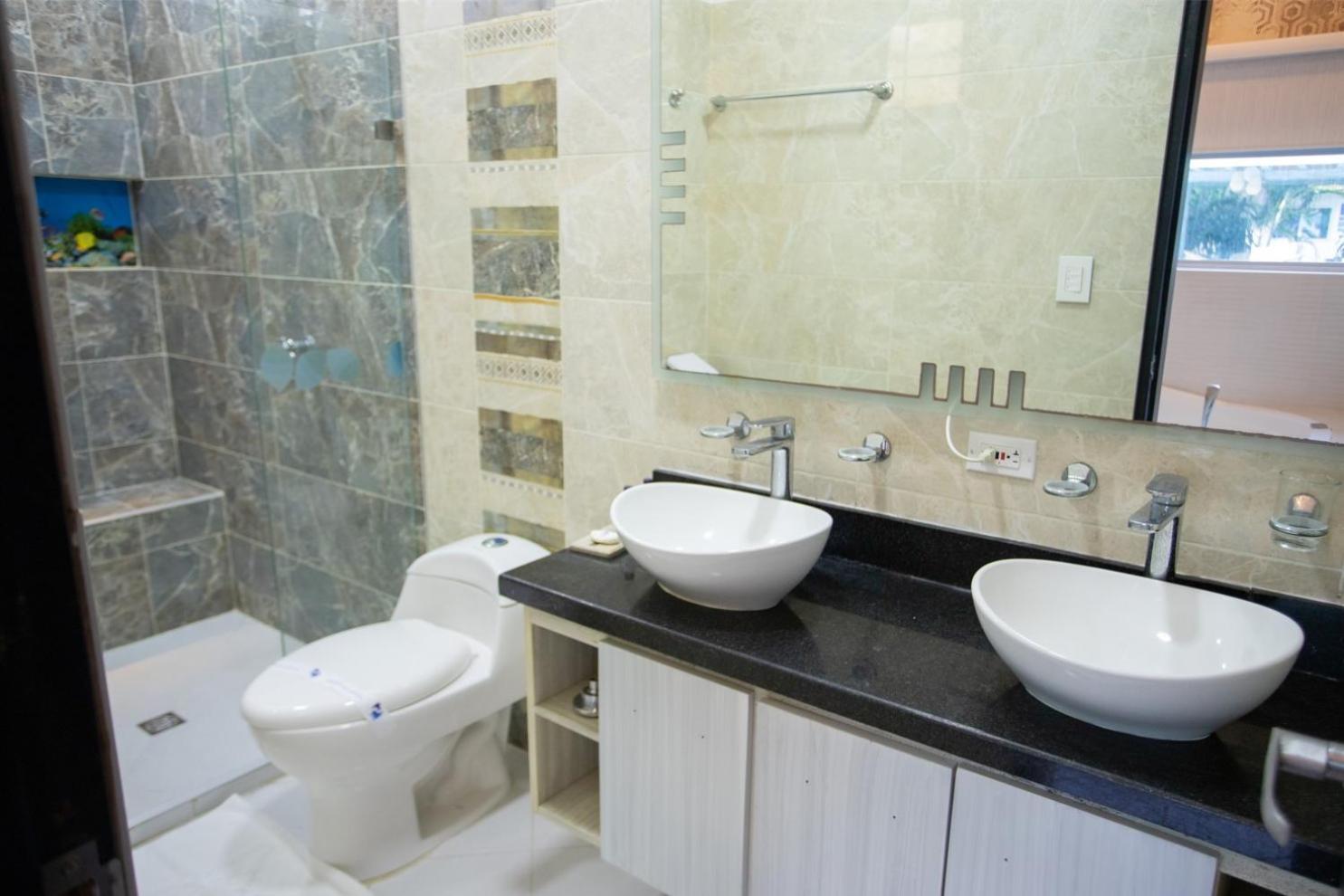 Hotel Poblado Ковеньяс Экстерьер фото