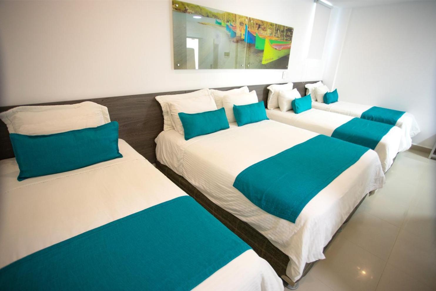 Hotel Poblado Ковеньяс Экстерьер фото
