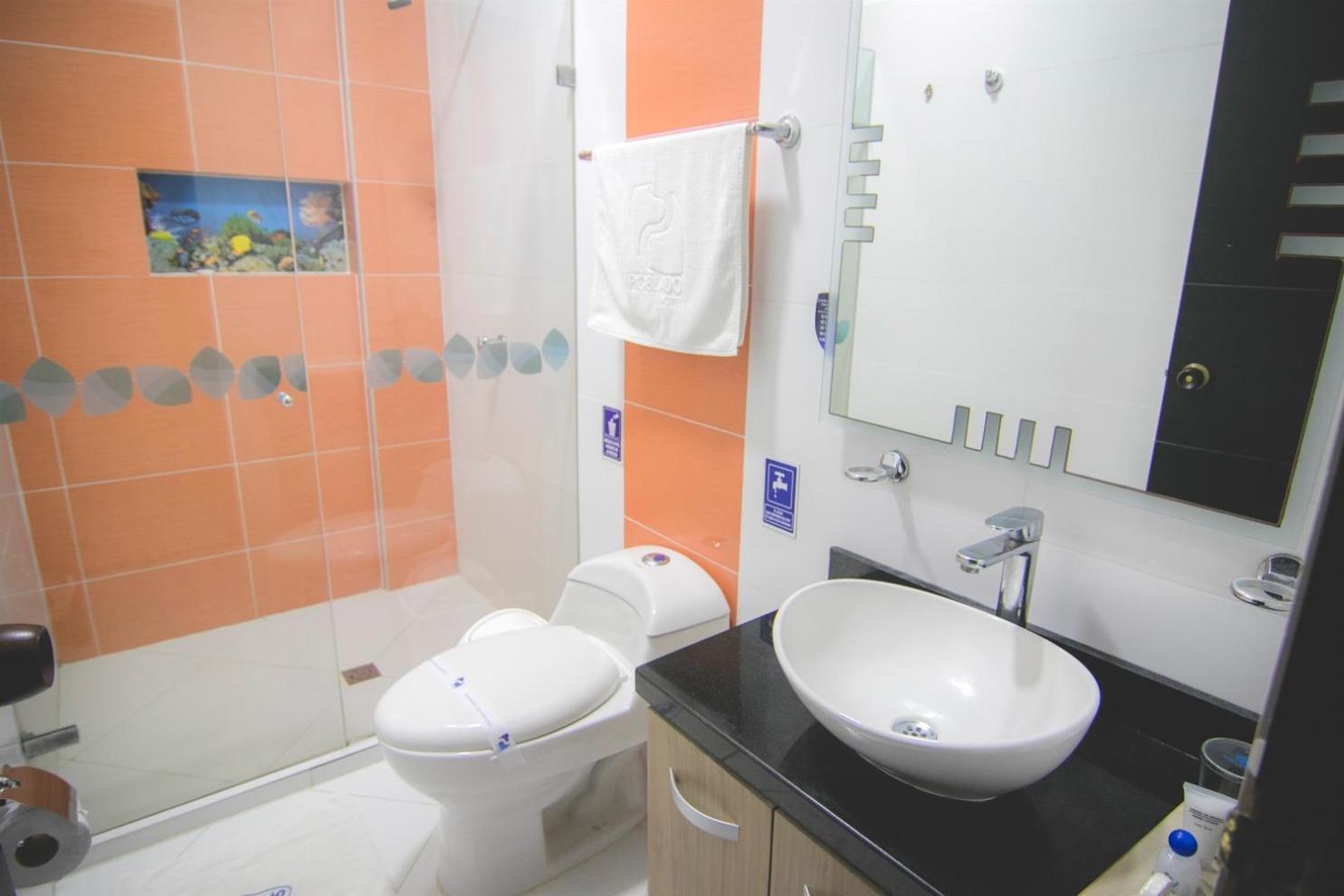 Hotel Poblado Ковеньяс Экстерьер фото